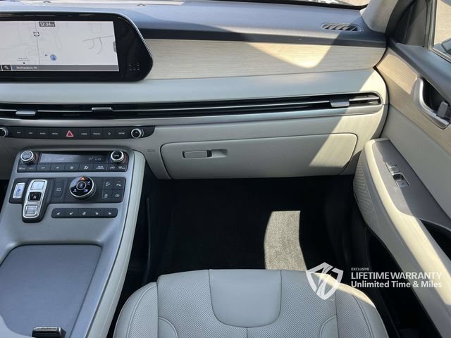 Used 2024 Hyundai Palisade Limited AWD/4WD image 23