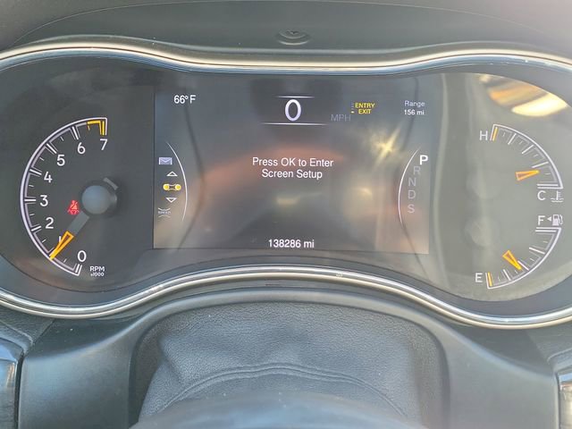 Used 2015 Jeep Grand Cherokee Overland image 27