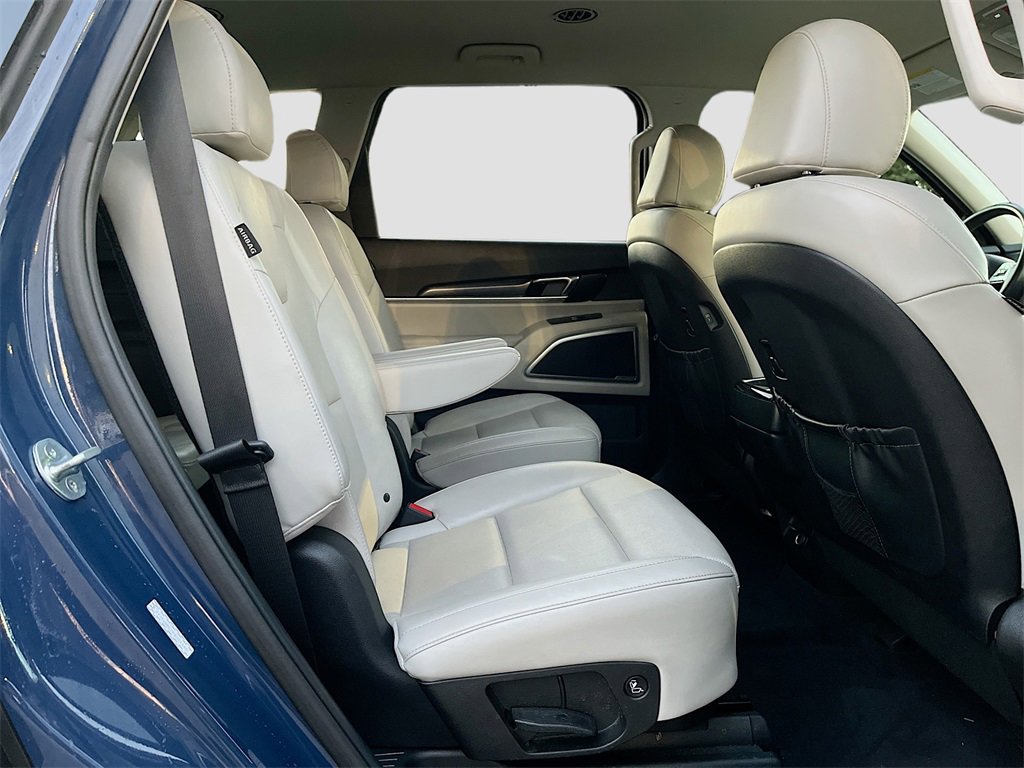 Used 2023 Kia Telluride S image 26