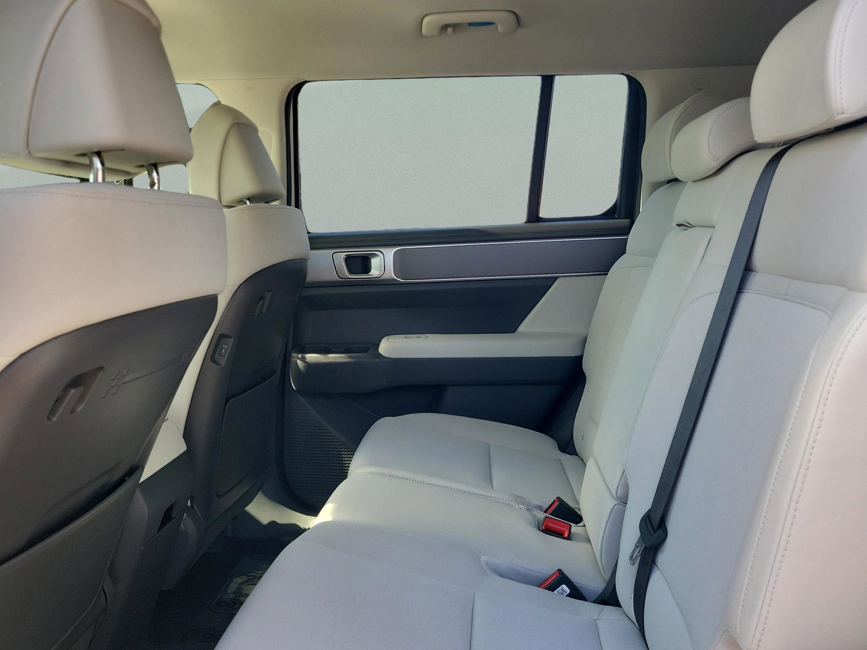 New 2026 Hyundai Santa Fe SE image 10