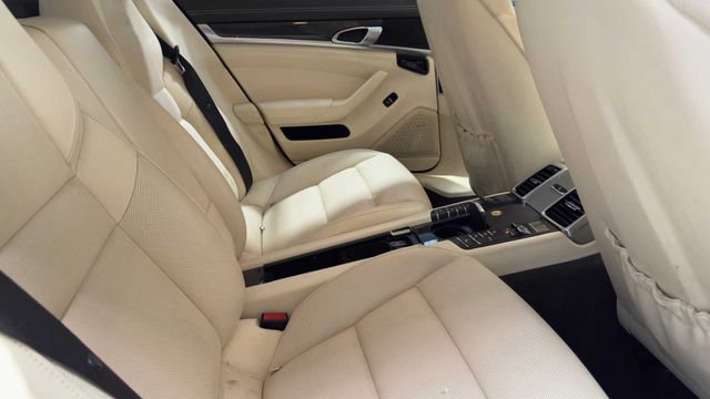 Used 2016 Porsche Panamera Edition RWD image 9