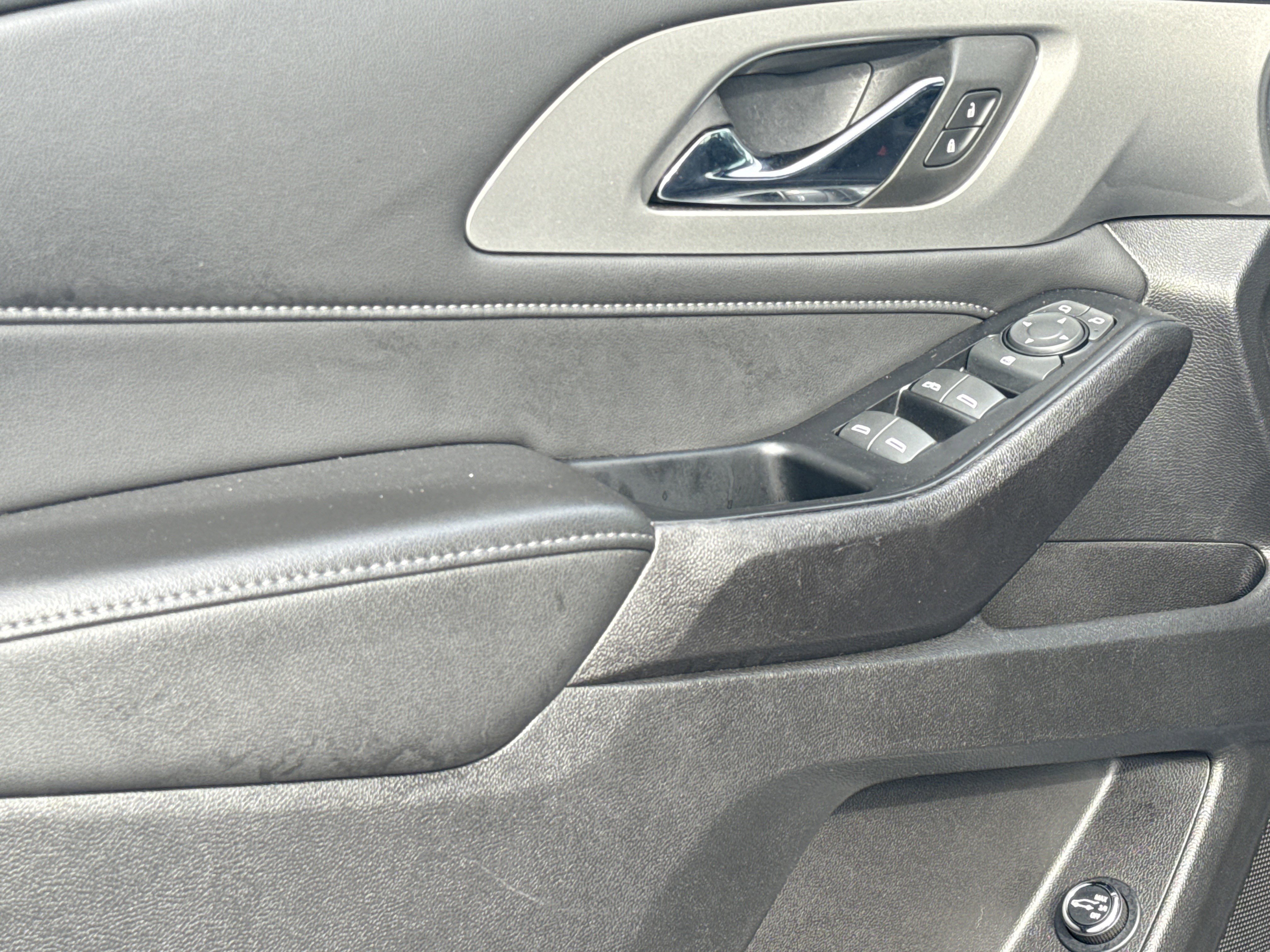 Certified 2024 Chevrolet Traverse LT image 15