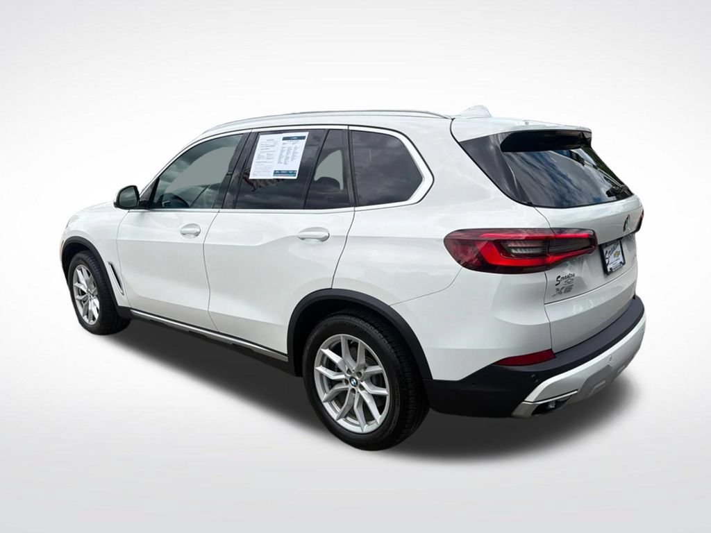 Used 2022 BMW X5 xDrive40i w/ Parking Assistance Package AWD/4WD image 7