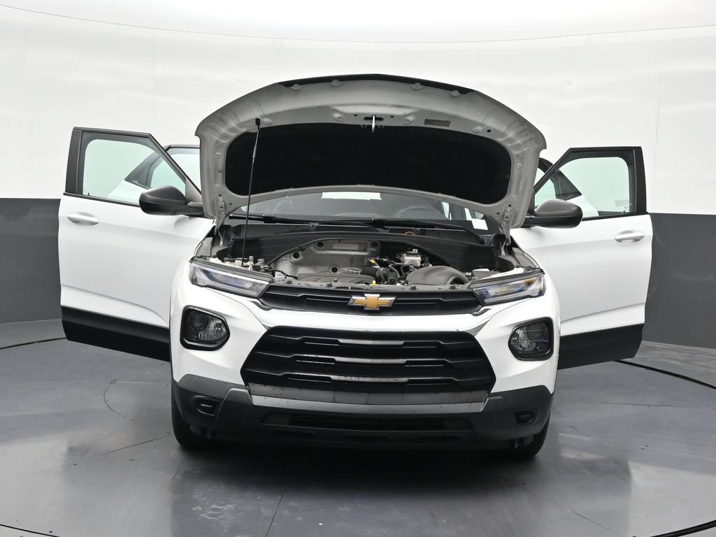 Used 2023 Chevrolet TrailBlazer LS FWD image 36