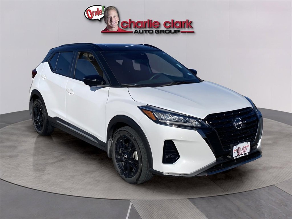 Used 2022 Nissan Kicks SR image 7