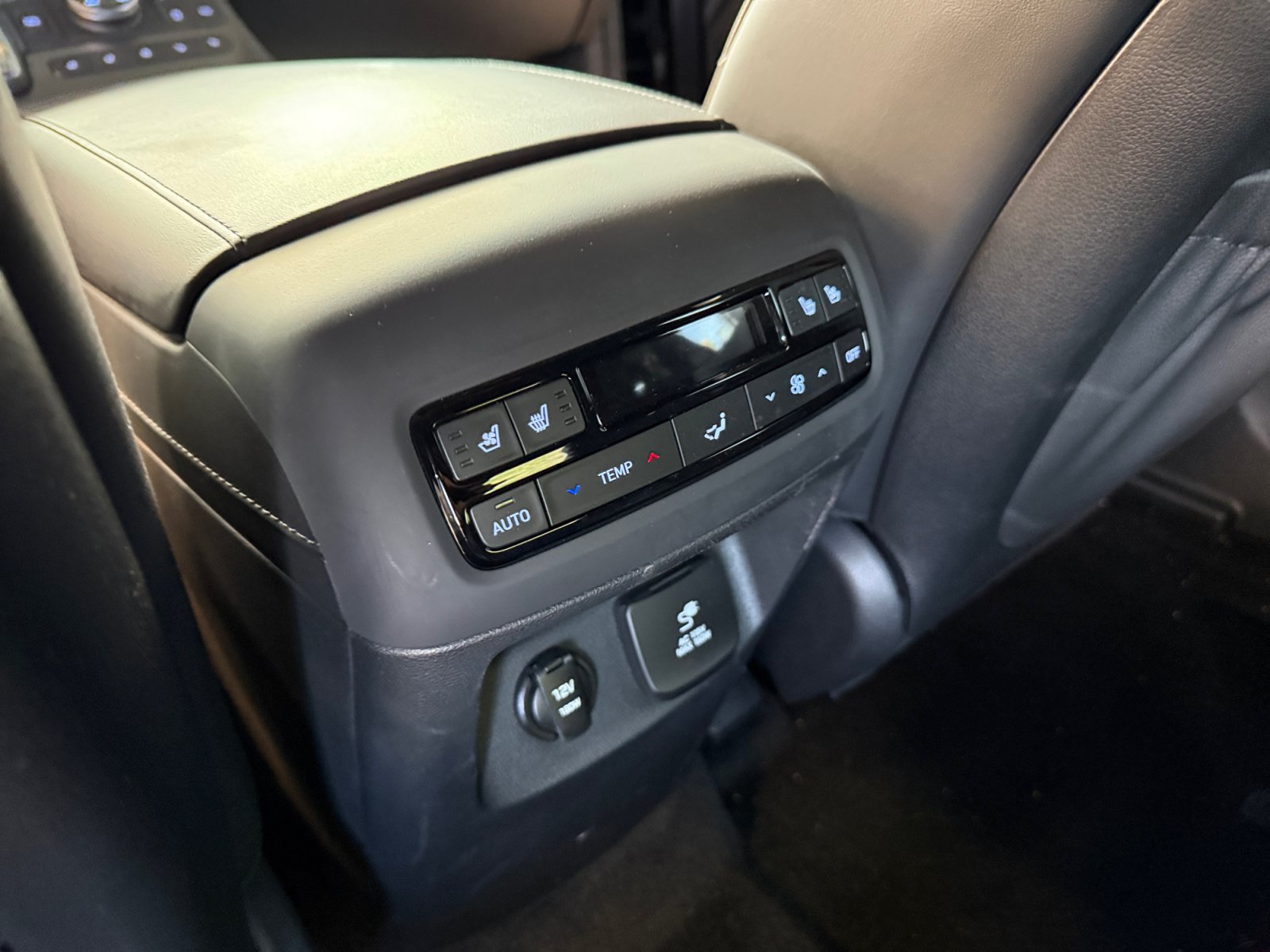 Used 2024 Hyundai Palisade Calligraphy AWD/4WD image 13