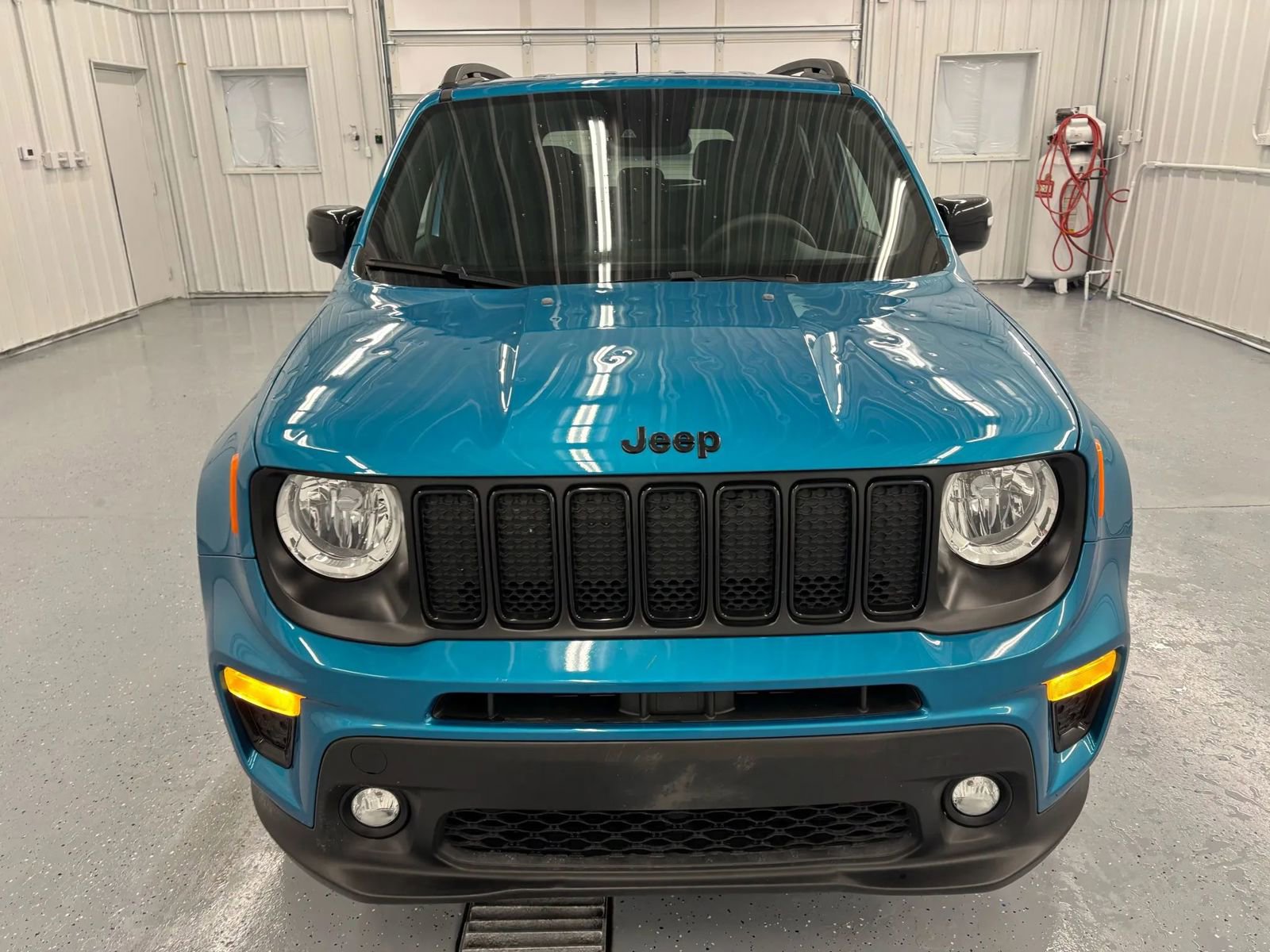 Used 2022 Jeep Renegade Altitude image 13