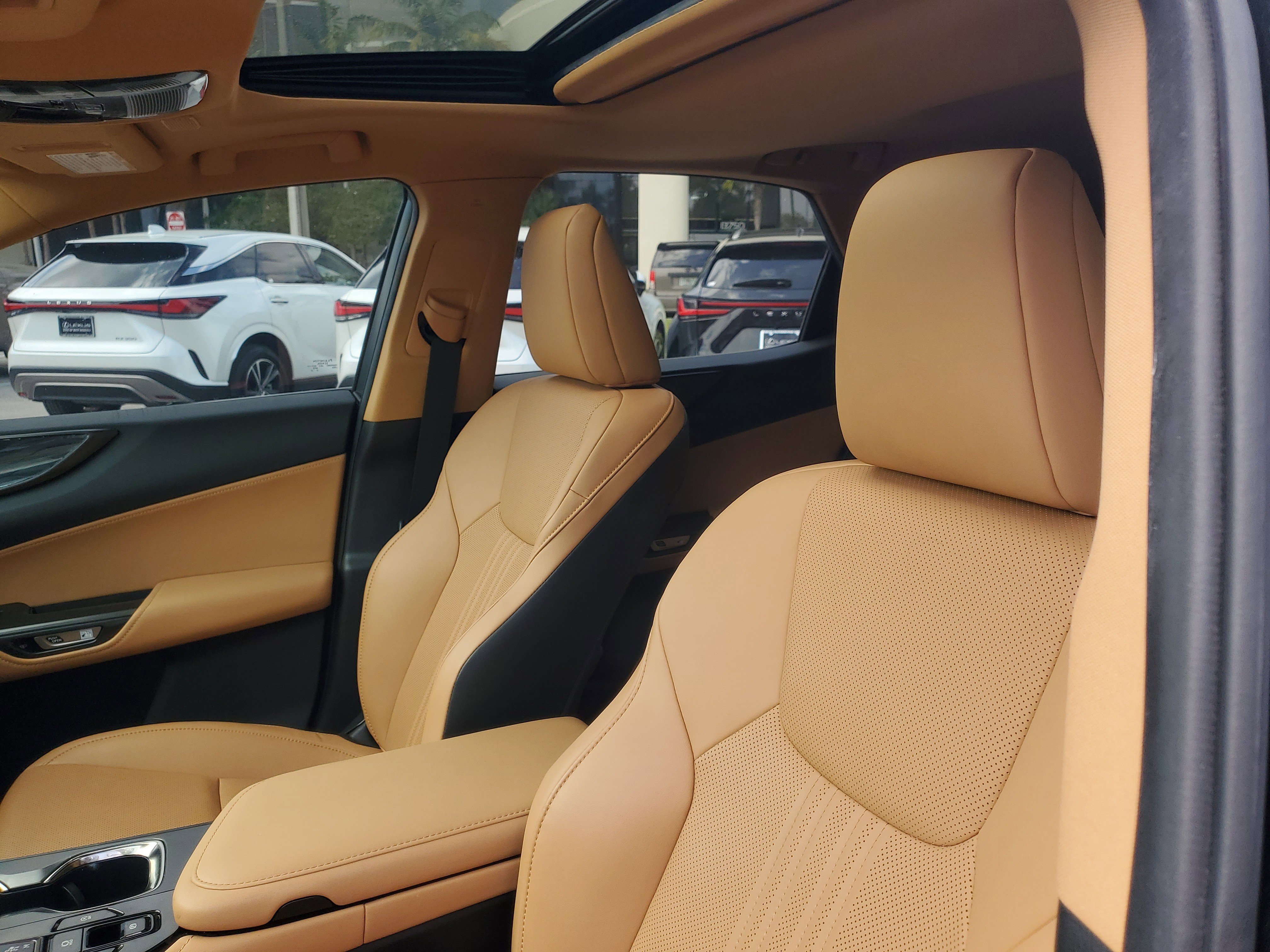 Used 2023 Lexus NX 250 FWD image 21