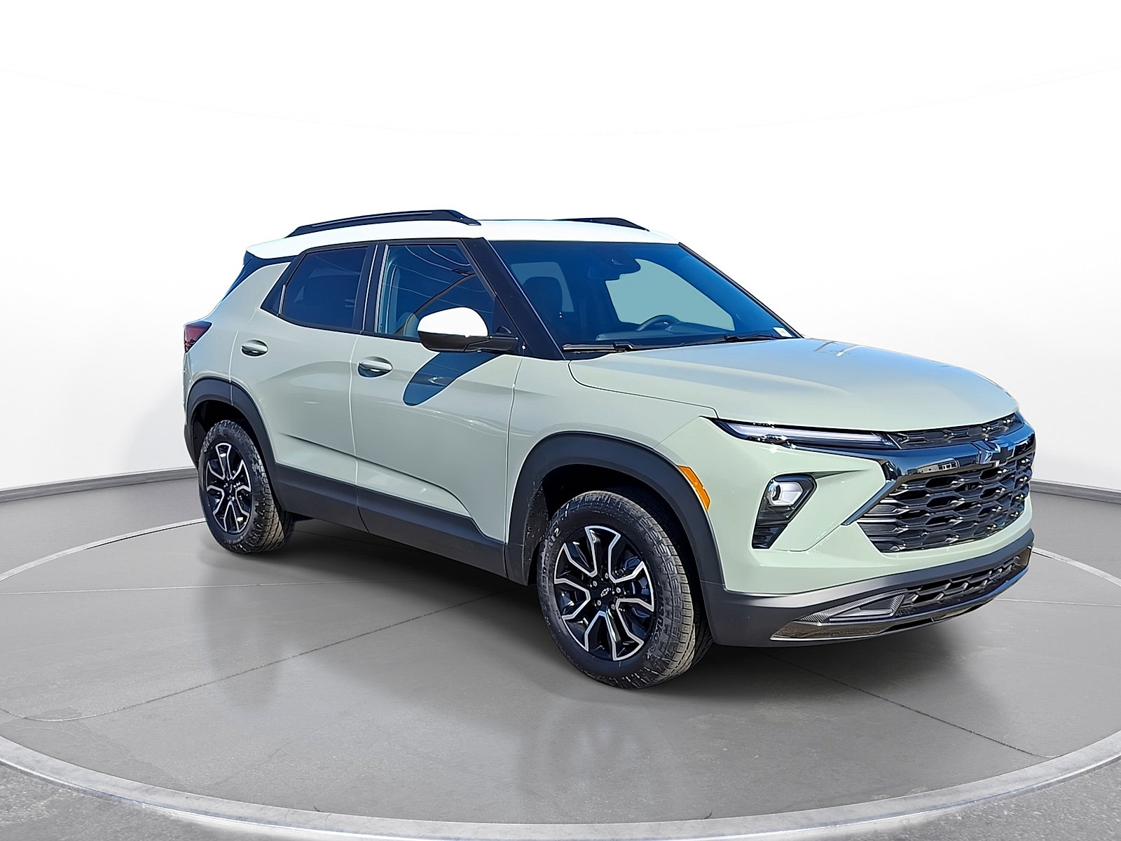 New 2026 Chevrolet TrailBlazer ACTIV w/ Convenience Package AWD/4WD image 2