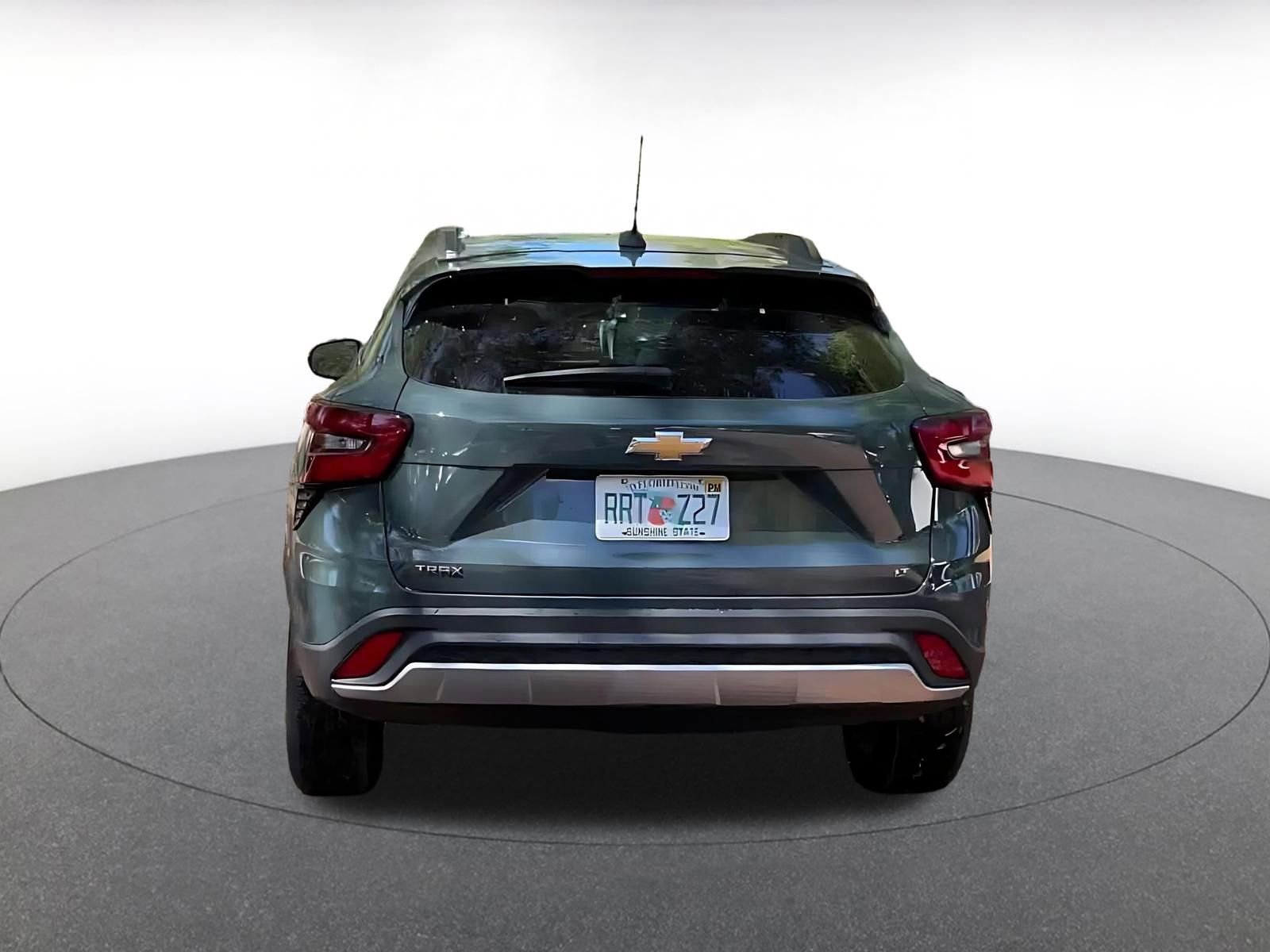 Used 2025 Chevrolet Trax LT w/ LT Convenience Package image 12