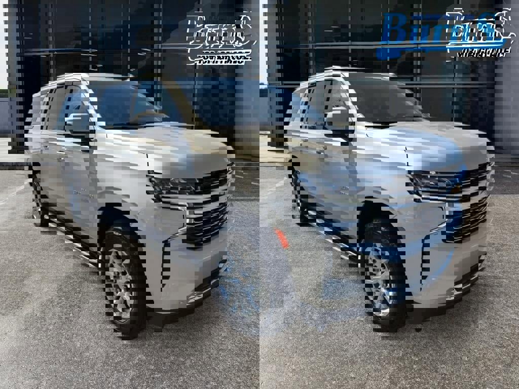 Used 2024 Chevrolet Suburban LT image 1