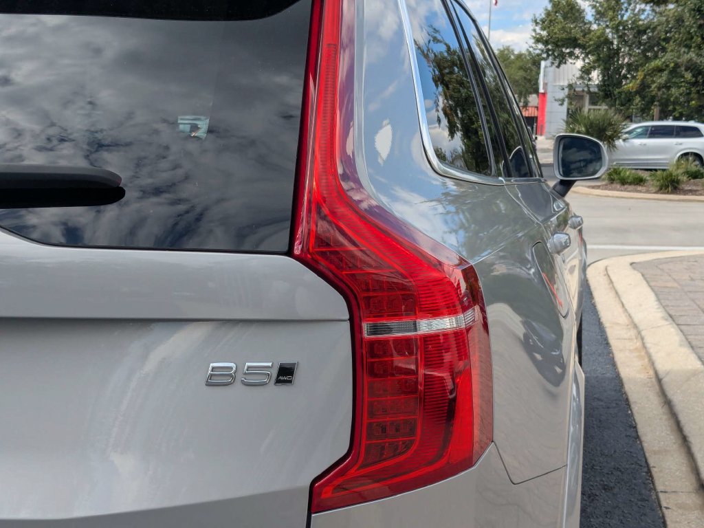 Certified 2023 Volvo XC90 B5 Plus w/ Protection Package Premier AWD/4WD image 14