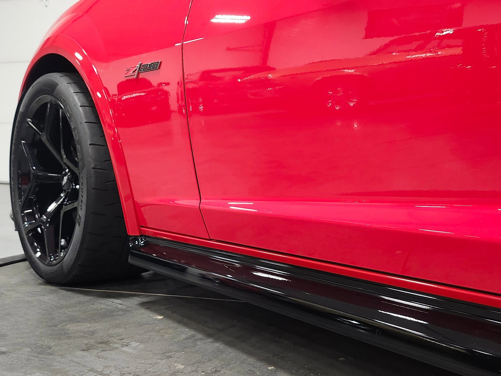 Used 2015 Chevrolet Camaro Z/28 RWD image 8