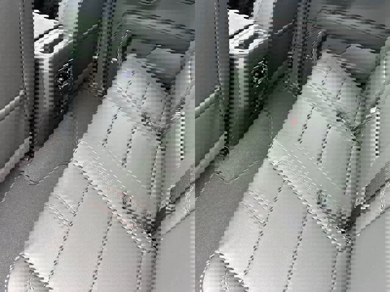 New 2026 Chevrolet Suburban RST w/ Comfort Package image 19