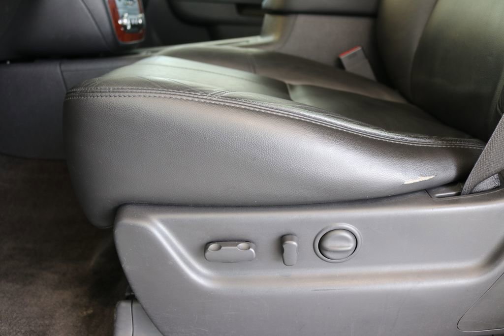 Used 2014 Chevrolet Tahoe LT w/ Luxury Package image 15