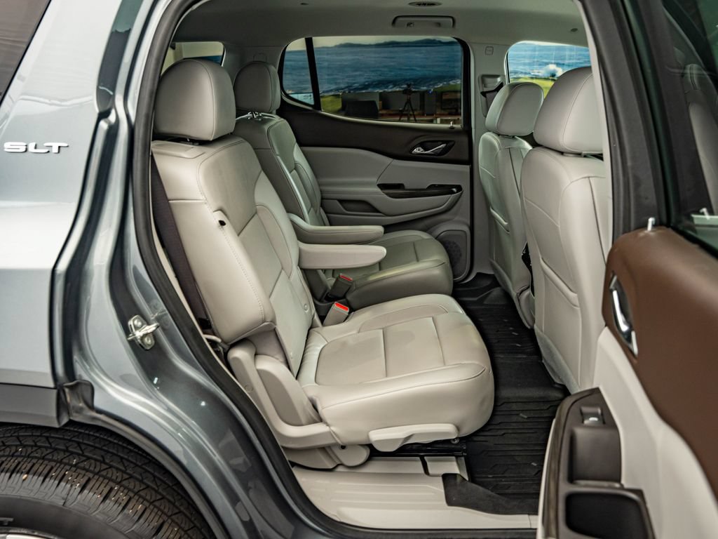 Used 2020 GMC Acadia SLT FWD image 34
