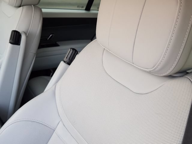 Certified 2023 Land Rover Range Rover Sport SE AWD/4WD image 16