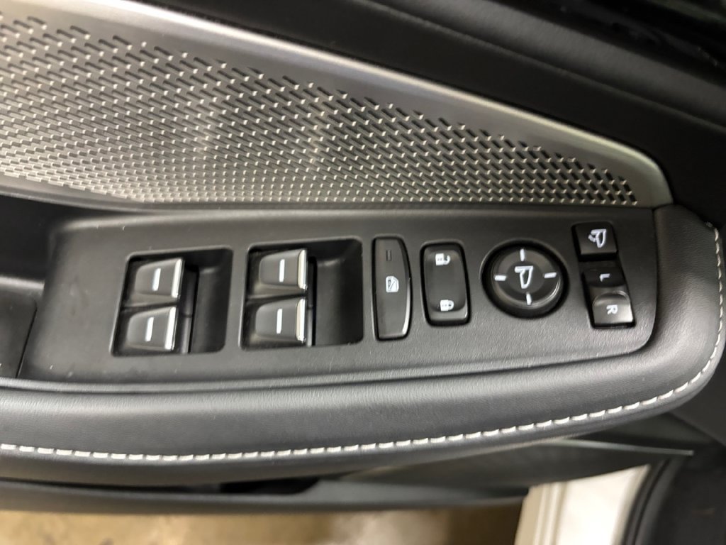 Certified 2024 Acura MDX w/ Technology Package AWD/4WD image 13