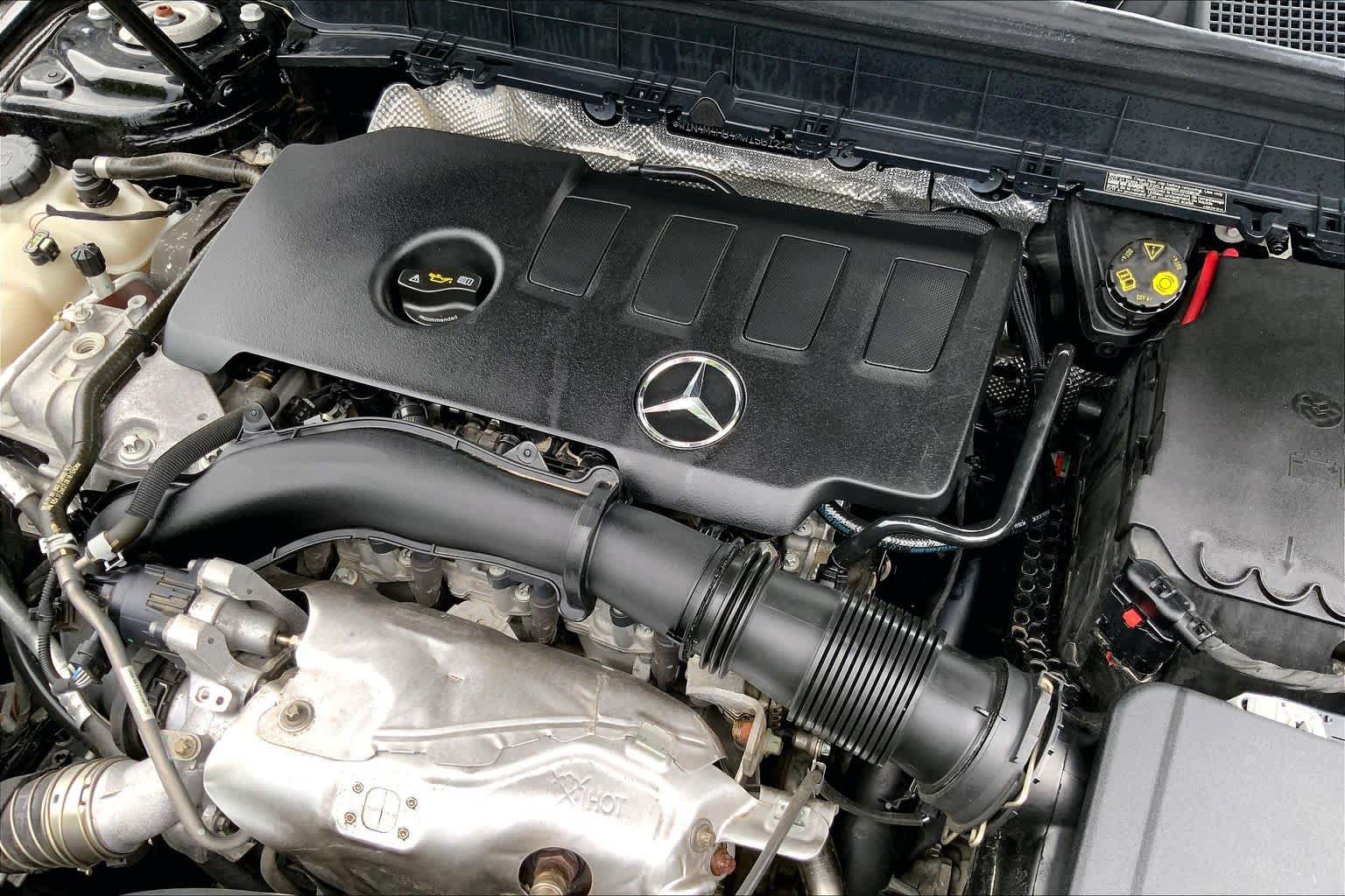 Certified 2021 Mercedes-Benz GLB 250 4MATIC image 33