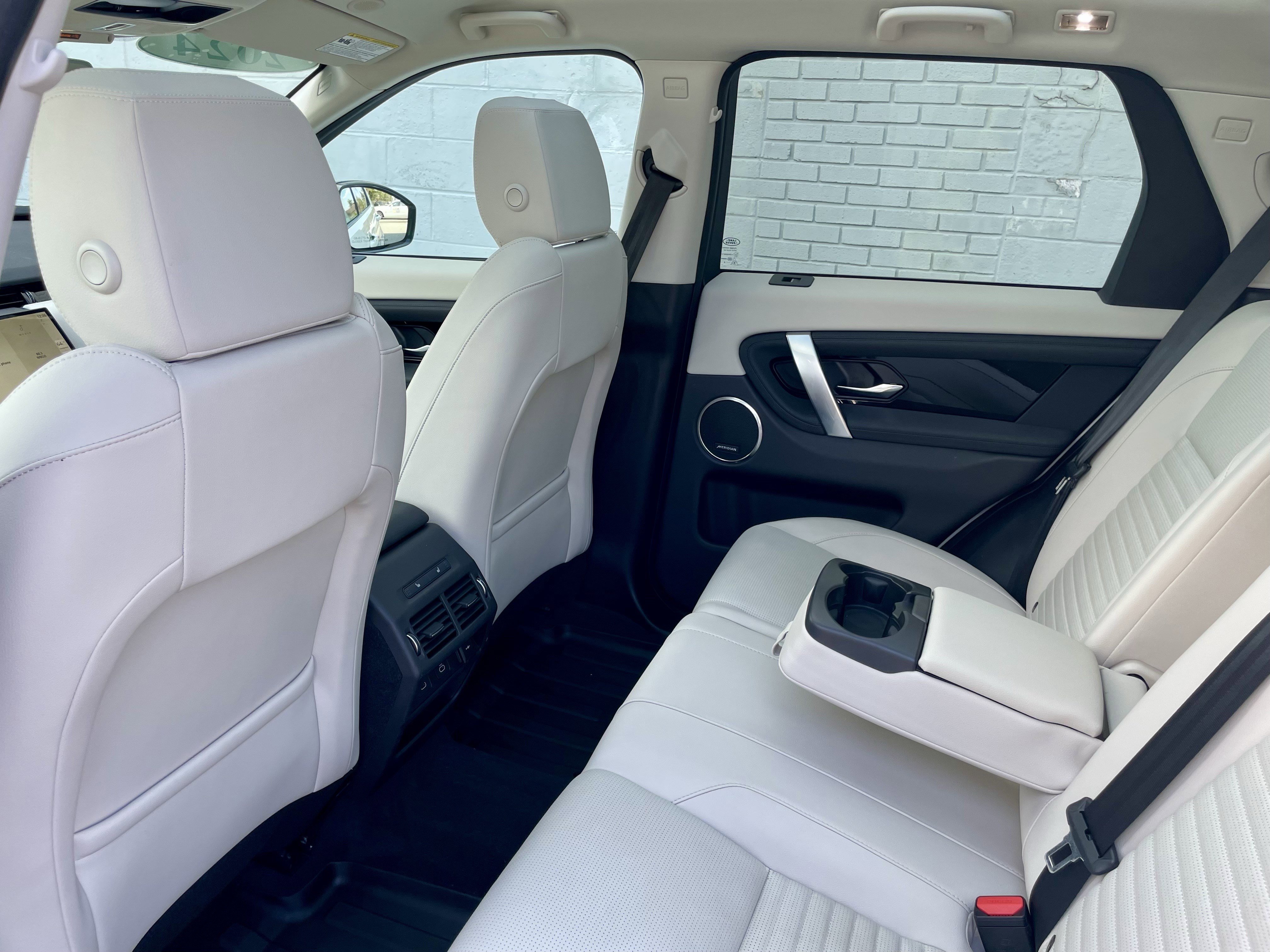 Certified 2024 Land Rover Discovery Sport S image 30