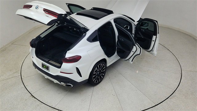 Used 2024 BMW X6 xDrive40i w/ Premium Package image 92