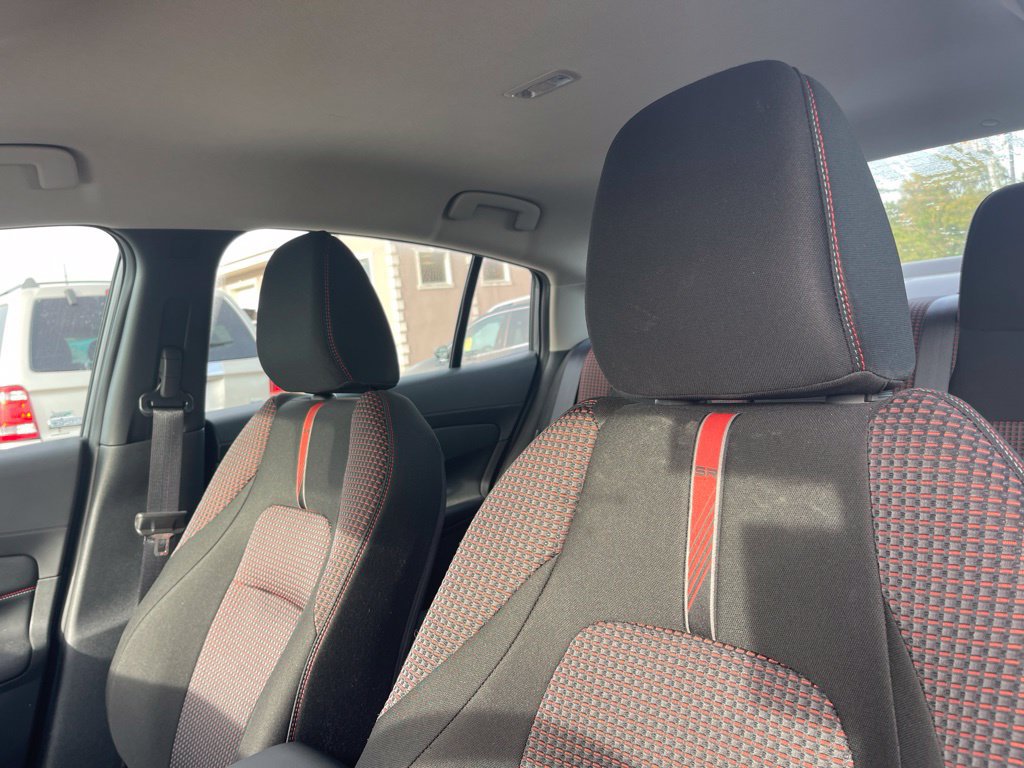 Used 2026 Nissan Sentra SR w/ Floor Mat Package FWD image 9