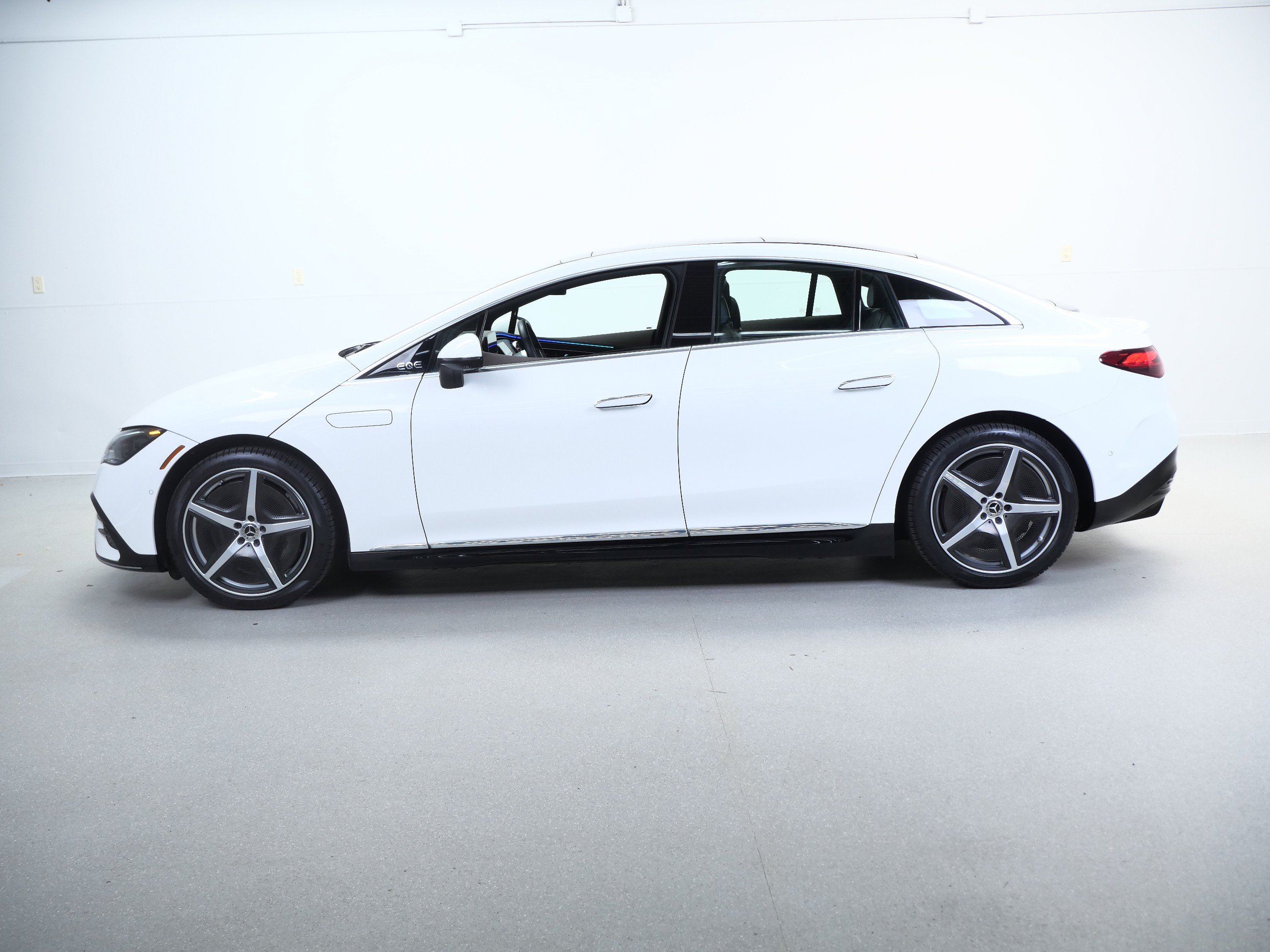 Certified 2023 Mercedes-Benz EQE 350+ 4MATIC Sedan image 10