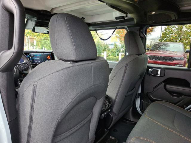 Certified 2024 Jeep Wrangler Unlimited AWD/4WD image 21