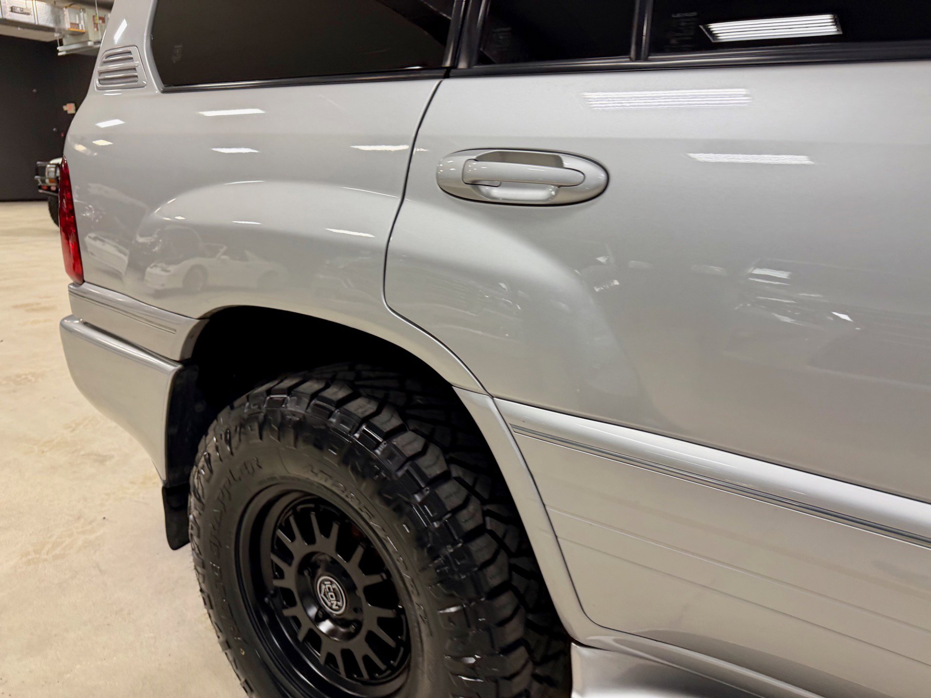 Used 2006 Lexus LX 470 image 19