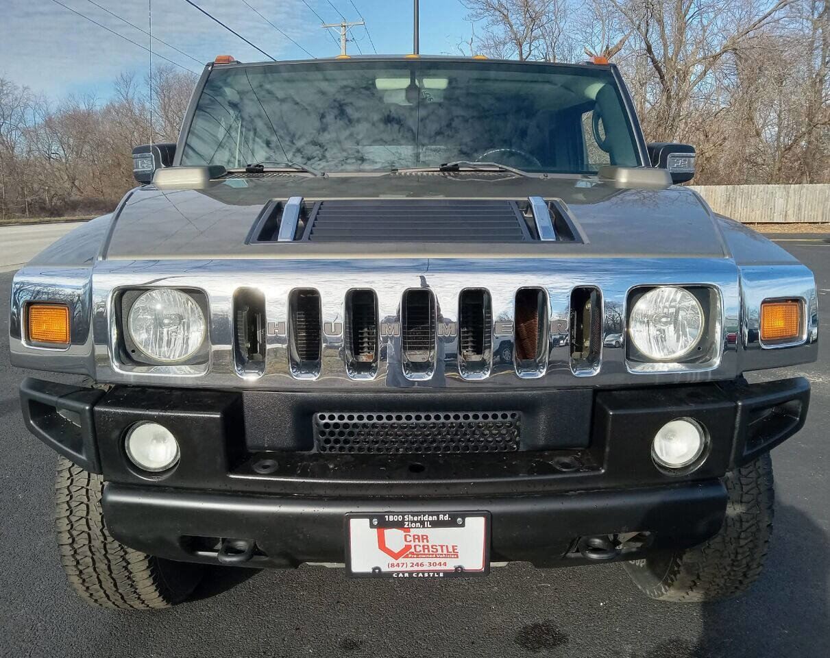 Used 2005 HUMMER H2 w/ Preferred Equipment Group image 2