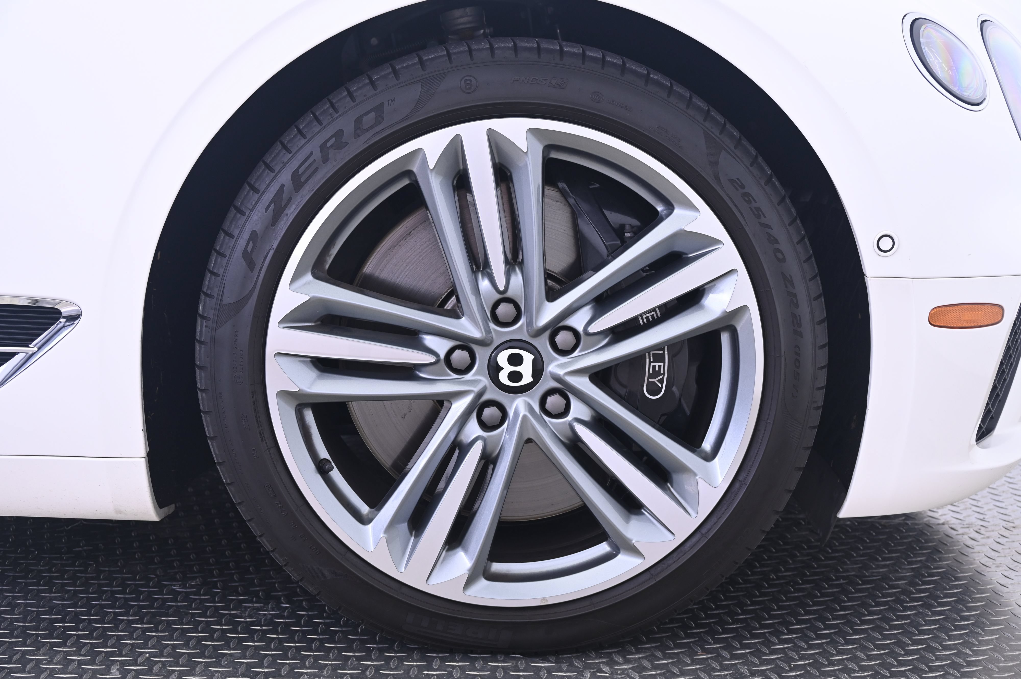 Used 2021 Bentley Continental GT AWD/4WD image 14