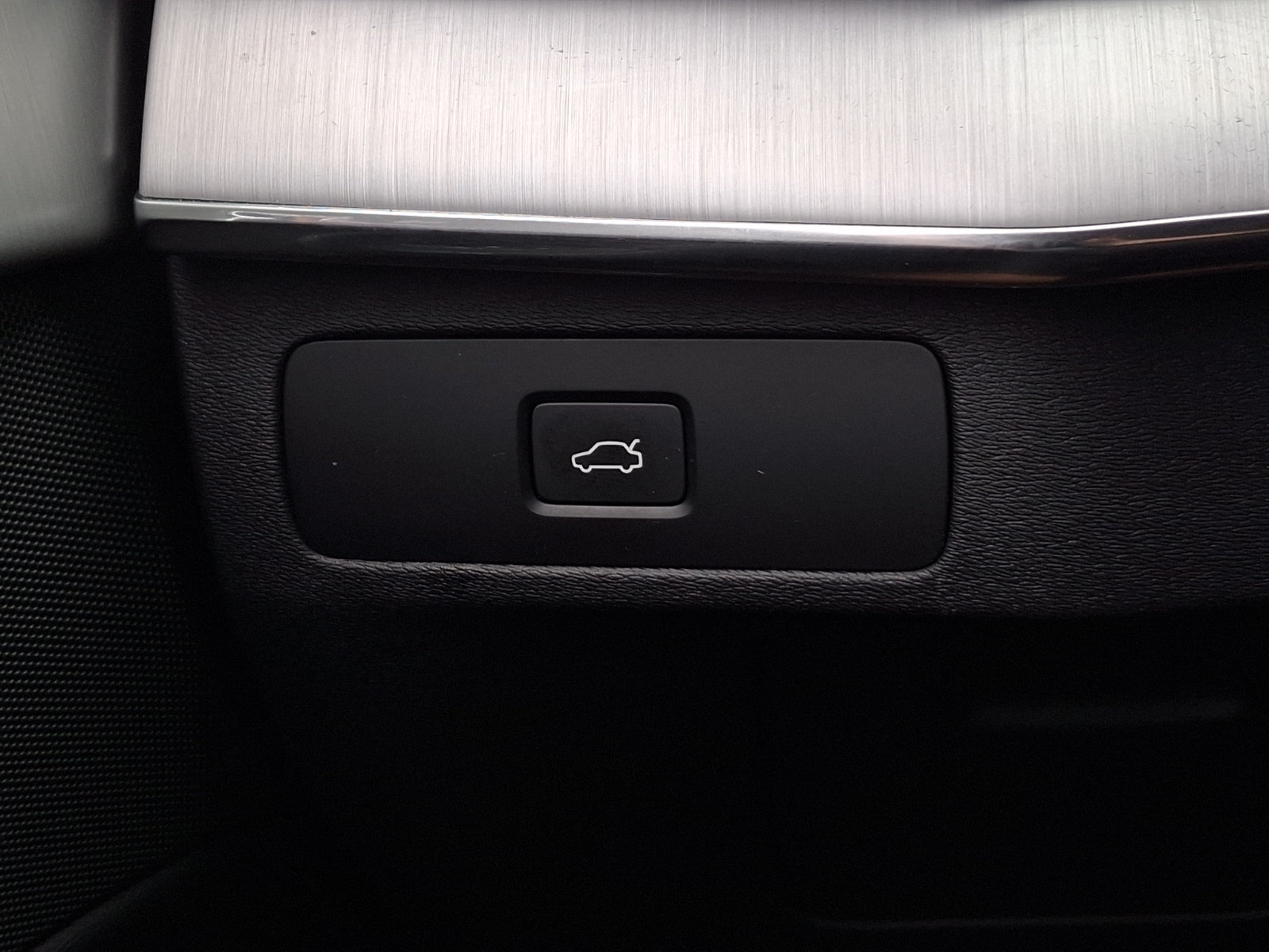 Used 2023 Volvo XC90 B5 Core w/ Protection Package Premier AWD/4WD image 25