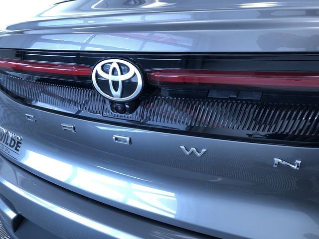 Certified 2025 Toyota Crown XLE AWD/4WD image 15