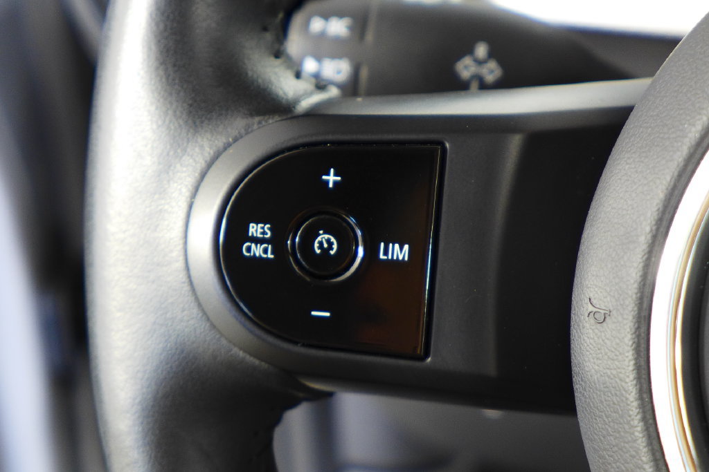 Certified 2024 MINI Cooper SE FWD image 28