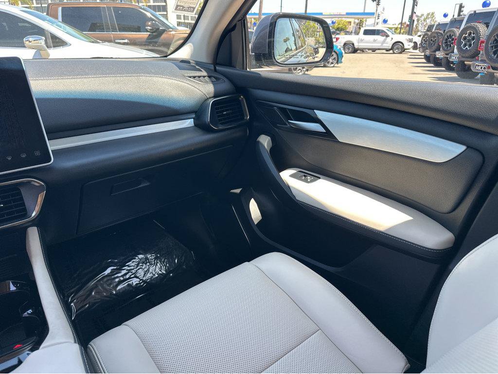 Used 2023 VinFast VF 8 Plus AWD/4WD image 18
