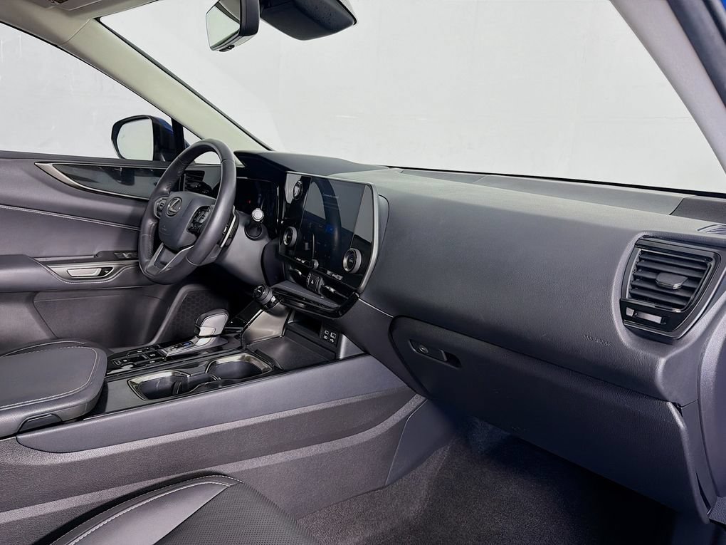 Used 2022 Lexus NX 250 FWD w/ Towing Package (2000 Lbs) image 31