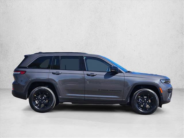 New 2026 Jeep Grand Cherokee Altitude RWD image 10