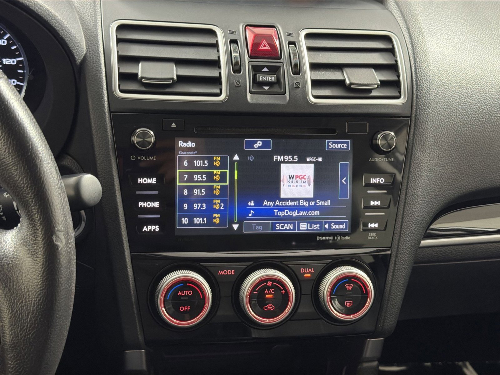 Used 2017 Subaru Forester 2.5i Touring image 18