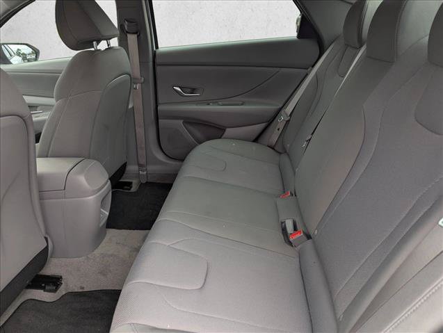Certified 2026 Hyundai Elantra SE w/ Cargo Package FWD image 24