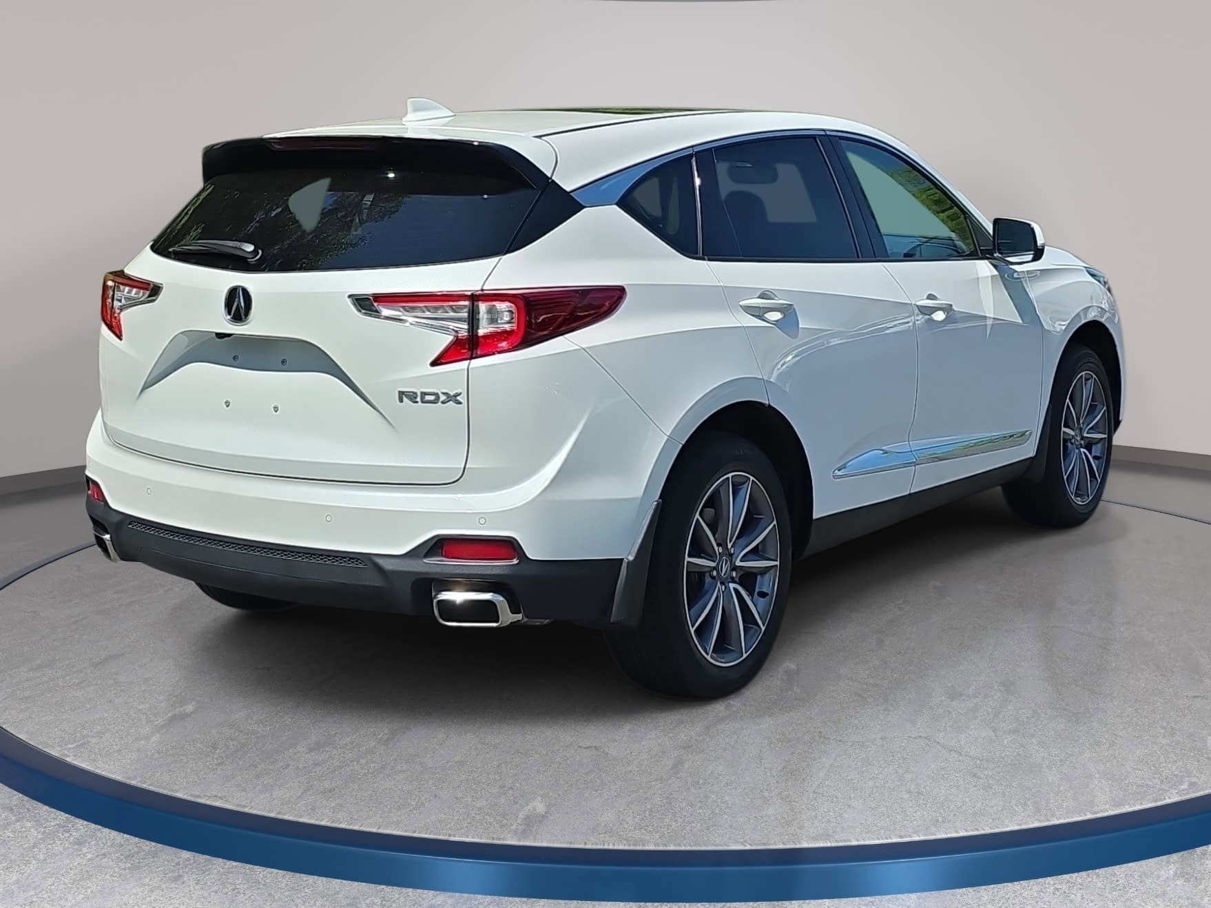 Certified 2023 Acura RDX FWD w/ Technology Package image 5