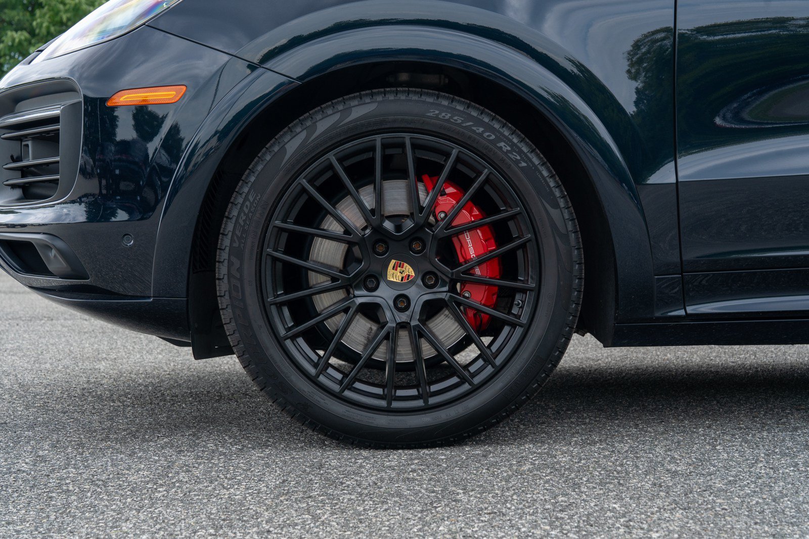 Certified 2023 Porsche Cayenne GTS AWD/4WD image 11