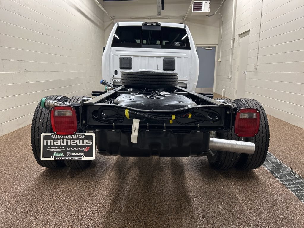 New 2026 RAM 5500 Tradesman AWD/4WD image 3