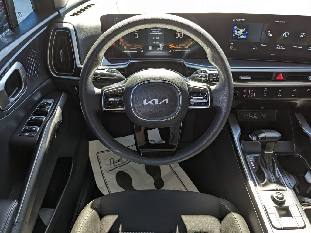 Certified 2025 Kia Sorento LX FWD image 16
