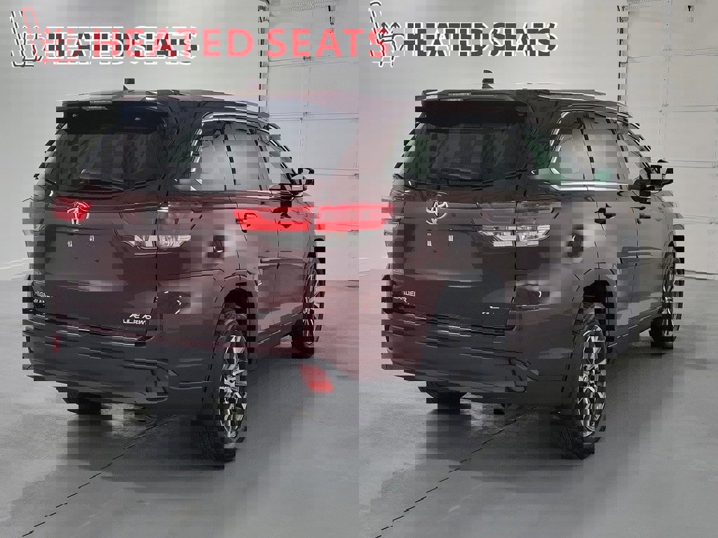 Used 2018 Toyota Highlander XLE image 9