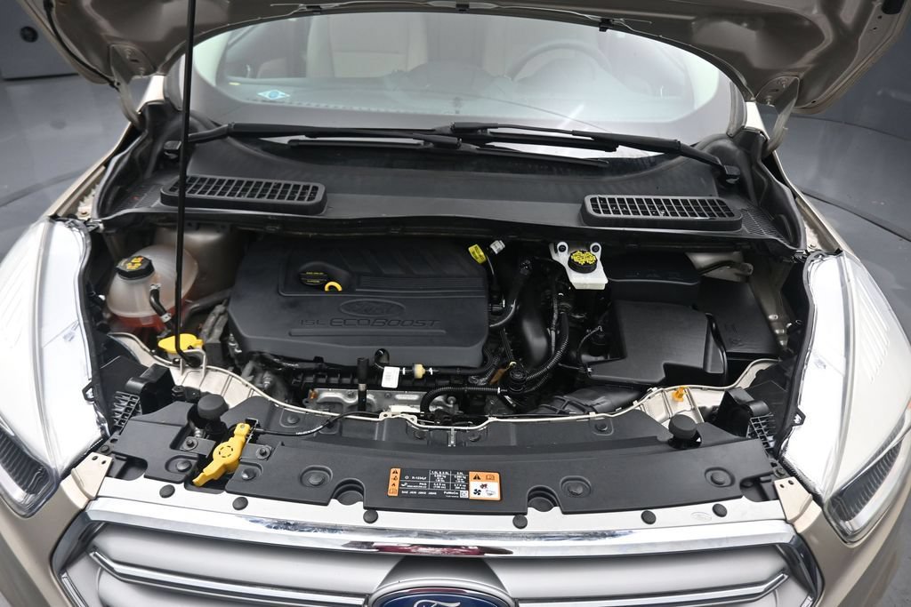 Used 2017 Ford Escape SE AWD/4WD image 48