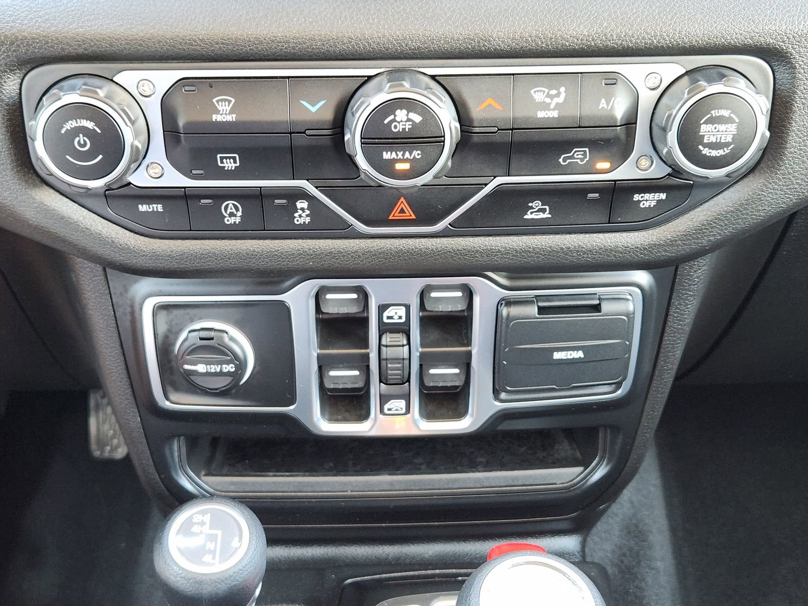 Used 2025 Jeep Gladiator Sport AWD/4WD image 26