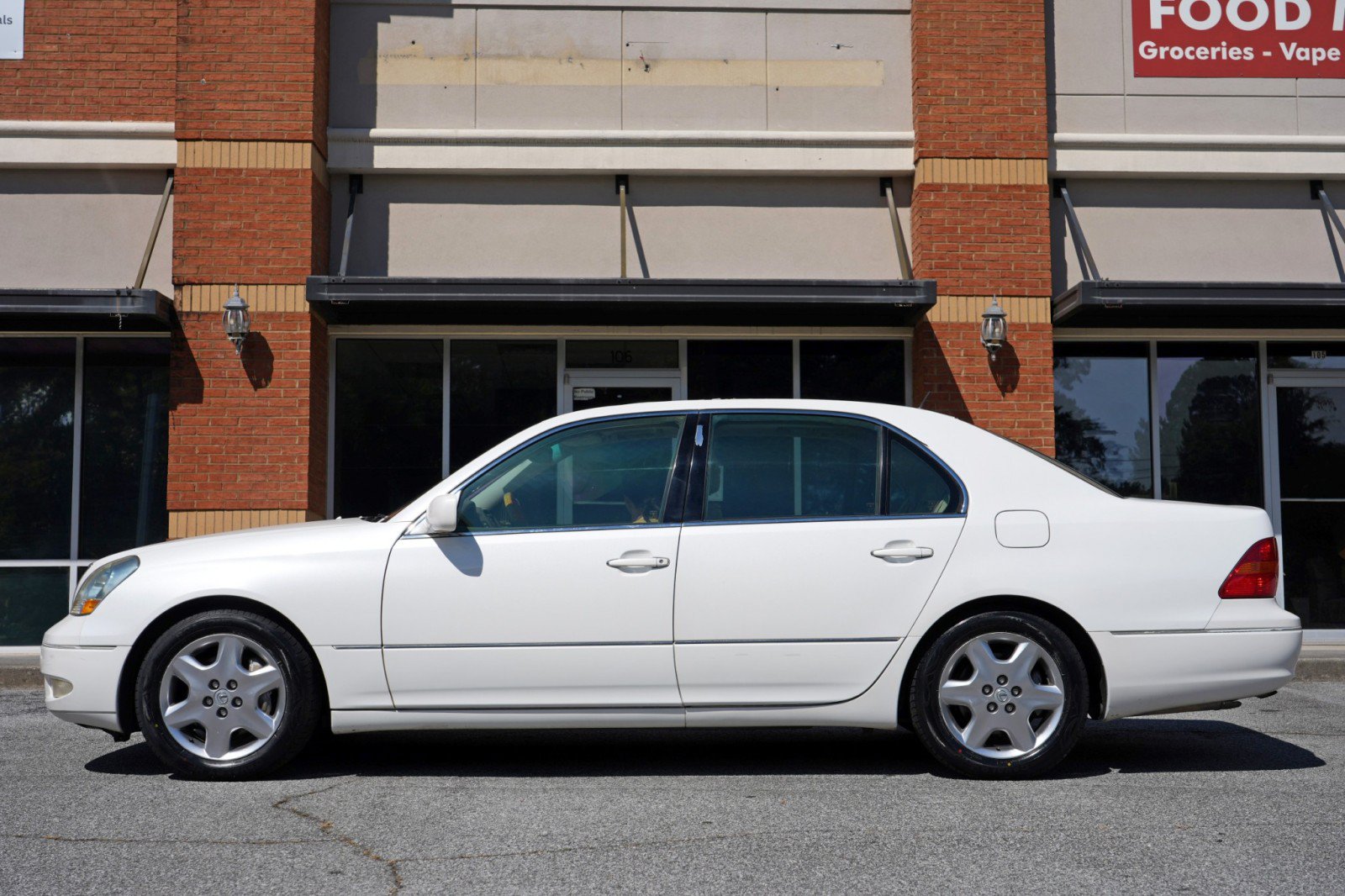 Used 2002 Lexus LS 430 w/ Navigation/Mark Levinson Pkg RWD image 7