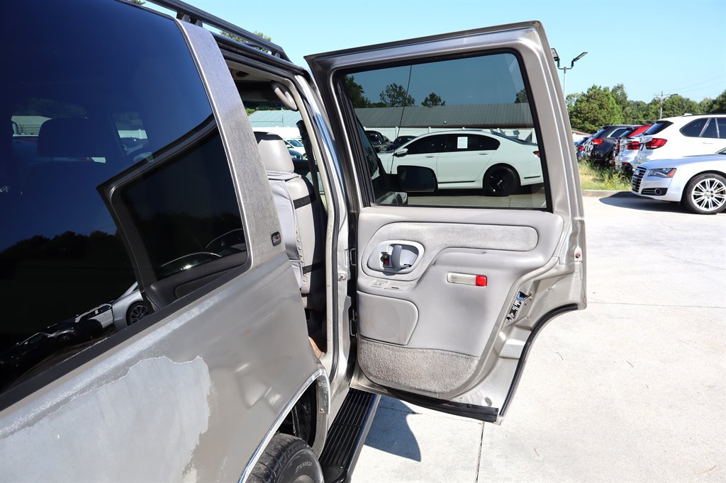 Used 1999 GMC Yukon 4WD 4-Door w/ Marketing Opt Pkg 5 image 33