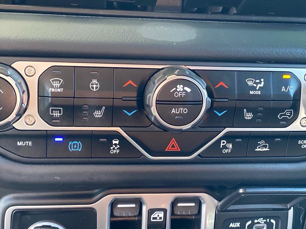 Used 2024 Jeep Wrangler Unlimited Rubicon 4xe AWD/4WD image 16