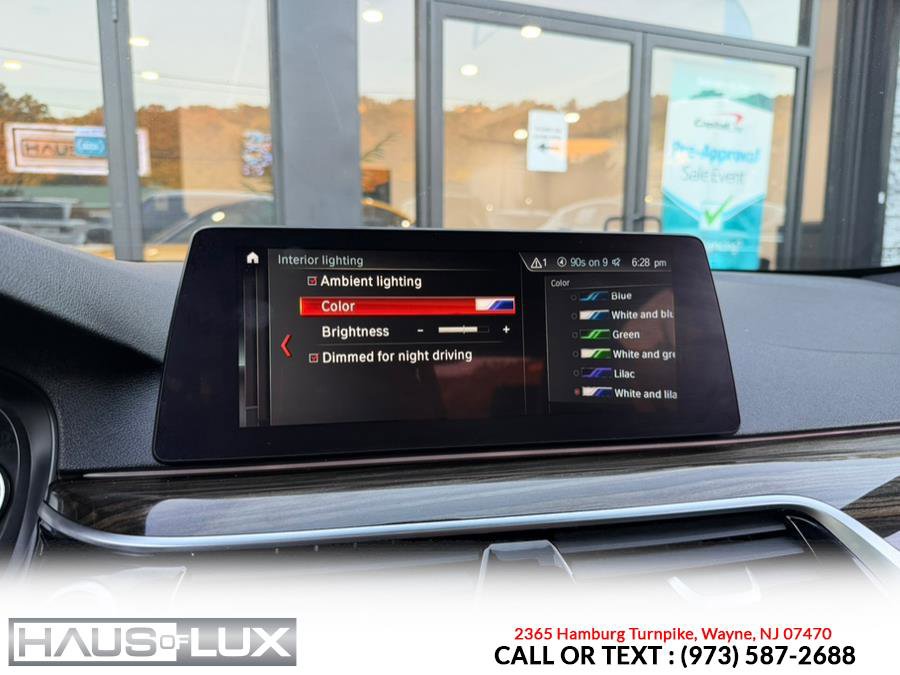 Used 2018 BMW 530i xDrive w/ M Sport Package image 34